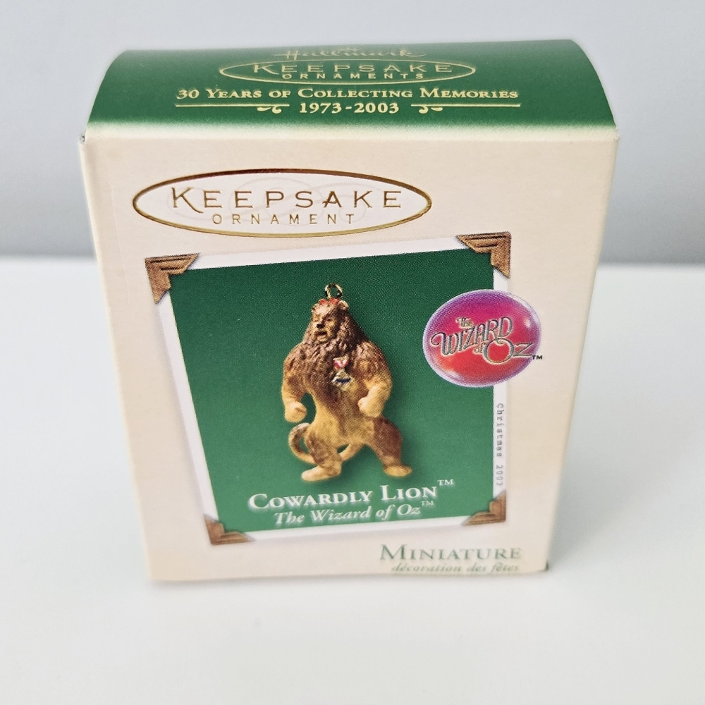 New Wizard Of Oz miniature Lion Hallmark Keepsake Ornament